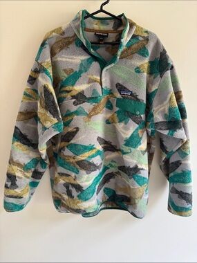 patagonia synchilla size large trout tails fish